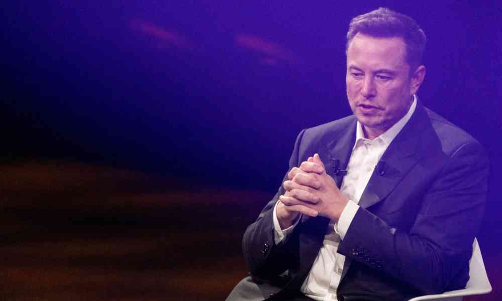 Elon Musk biographer moves to ‘clarify’ details about Ukraine and Starlink after backlash - Economytody